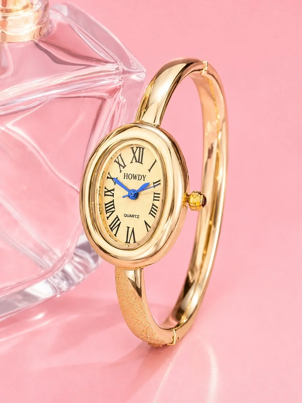 Baignoire Vintage Gold Oval Bracelet Watch